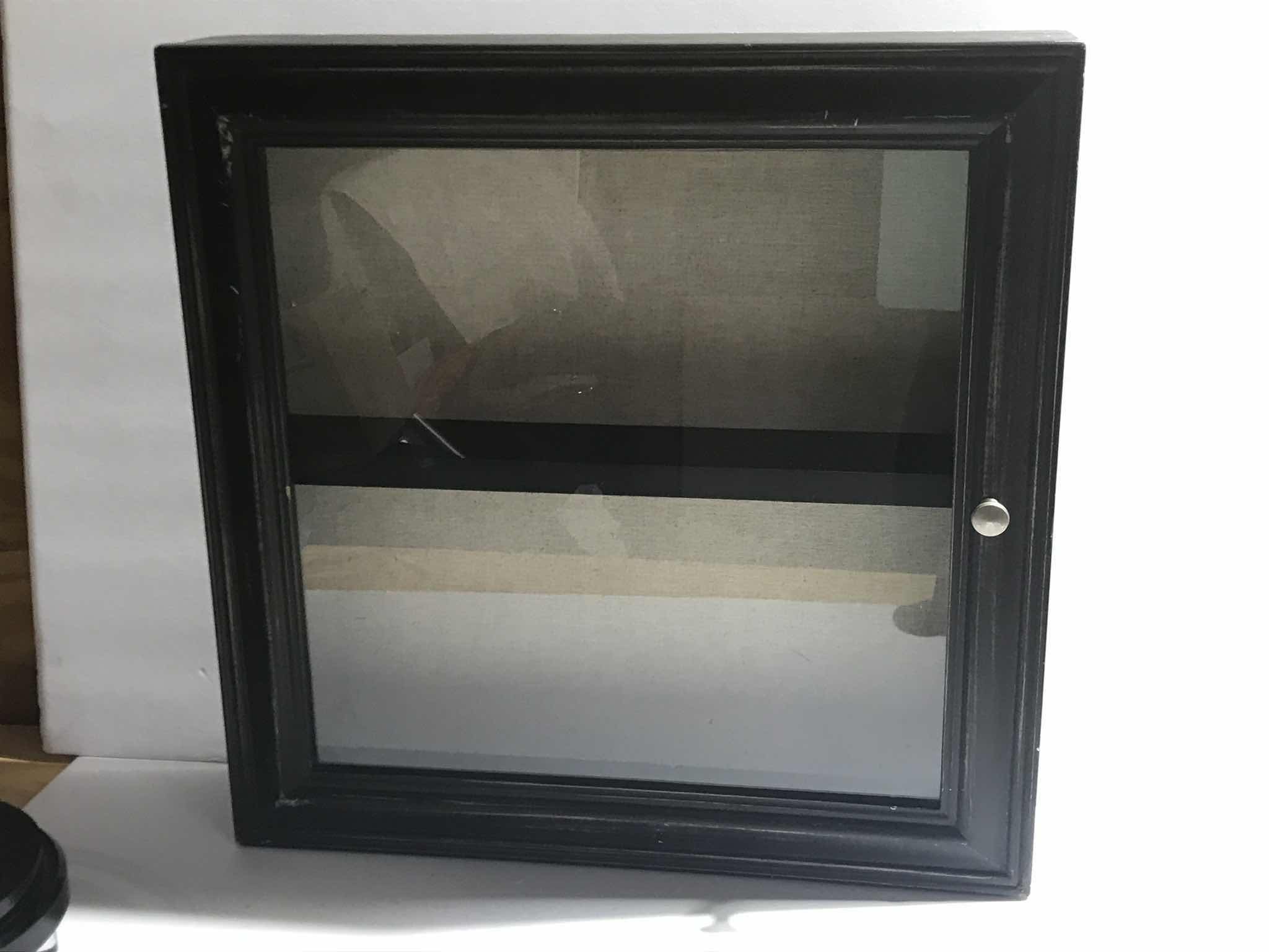 Photo 3 of DISPLAY CABINET /SHADOW BOXES AND MORE