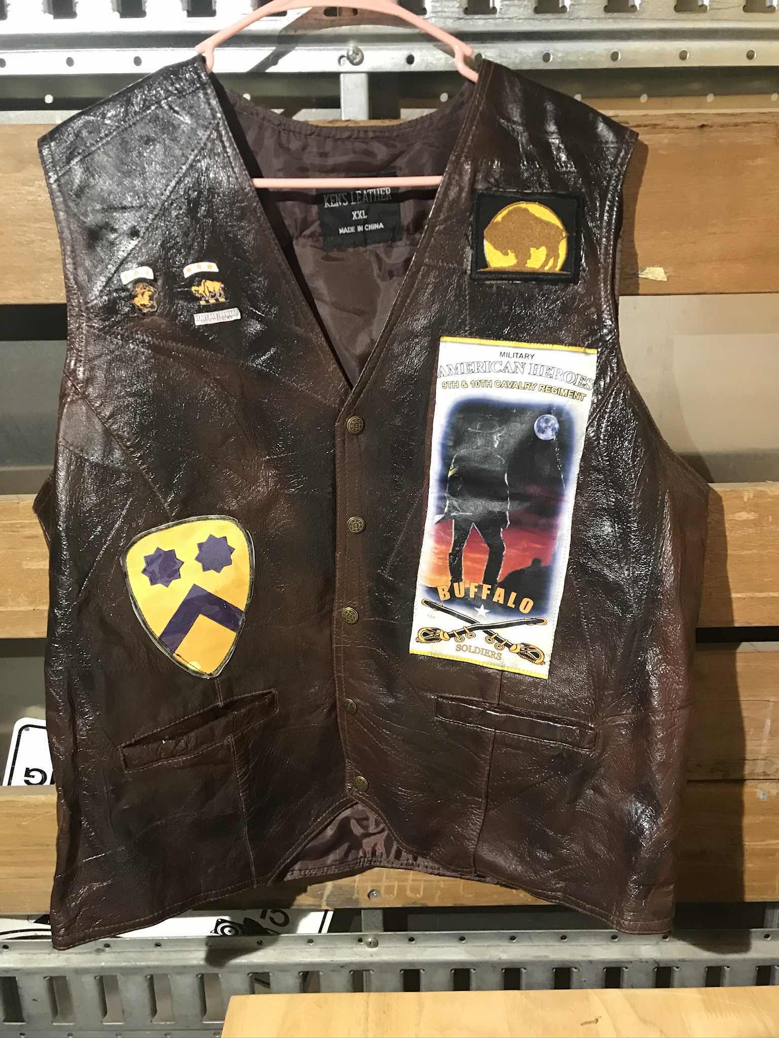 Photo 1 of KENS LEATHER UNIQUE VEST , SNAP UP SIZE XXL BUT FITS SMALLER