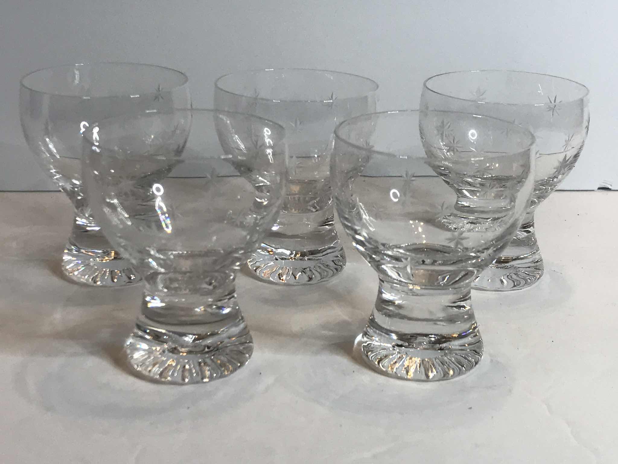 Photo 1 of STUART ENGLAND CRYSTAL STARTIME ETCHED STAR SMALL TUMBLERS SET OF 5