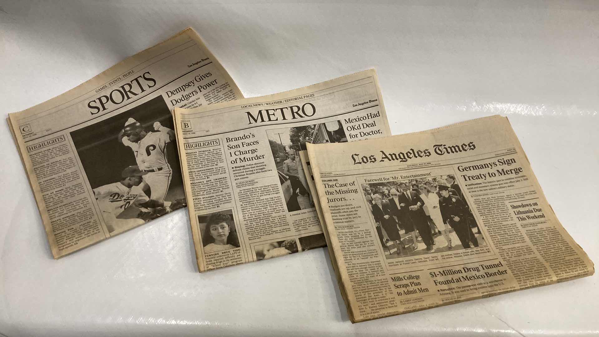 Photo 4 of LA TIMES NEWSPAPERS DEC 29 1989, MAY 19 1990, SEP 13 2001 W LA SENTINEL MAY 17 1990