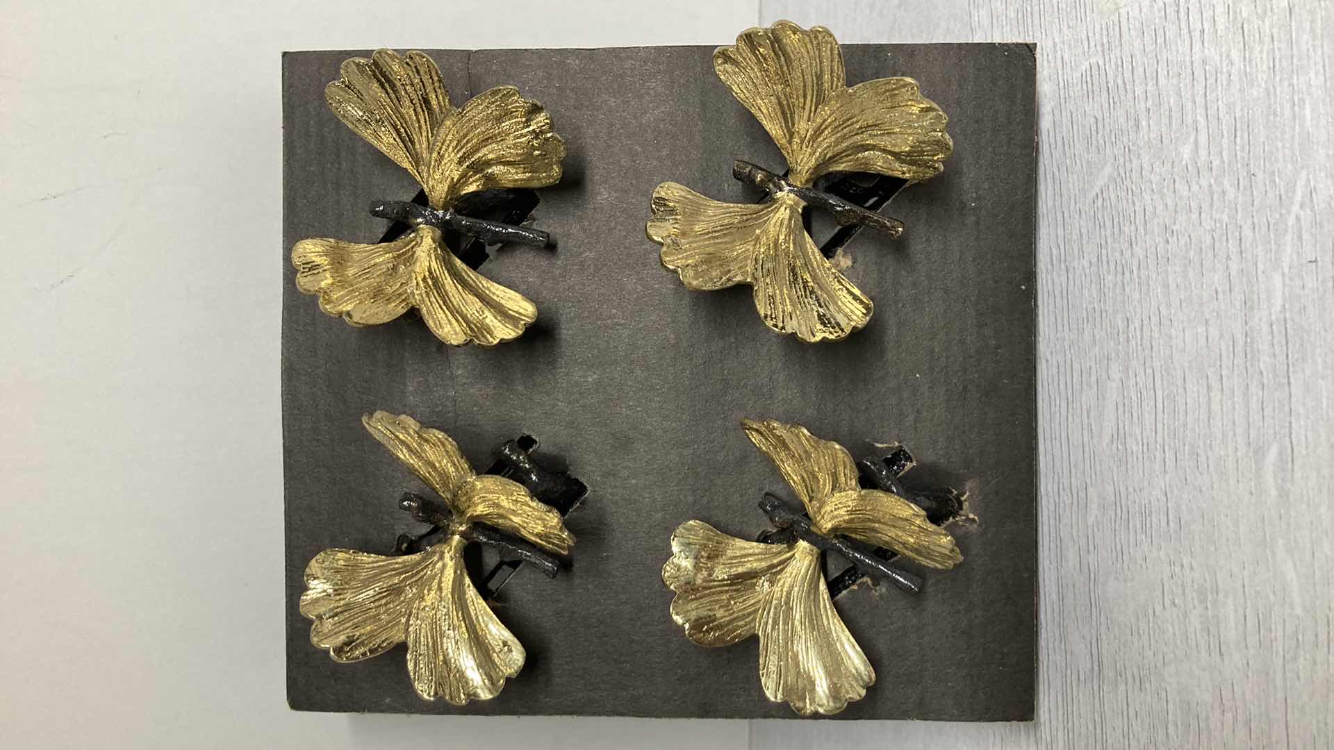 Photo 1 of NEW MICHAEL ARAM BUTTERFLY GINKGO NAPKIN HOLDERS (4)