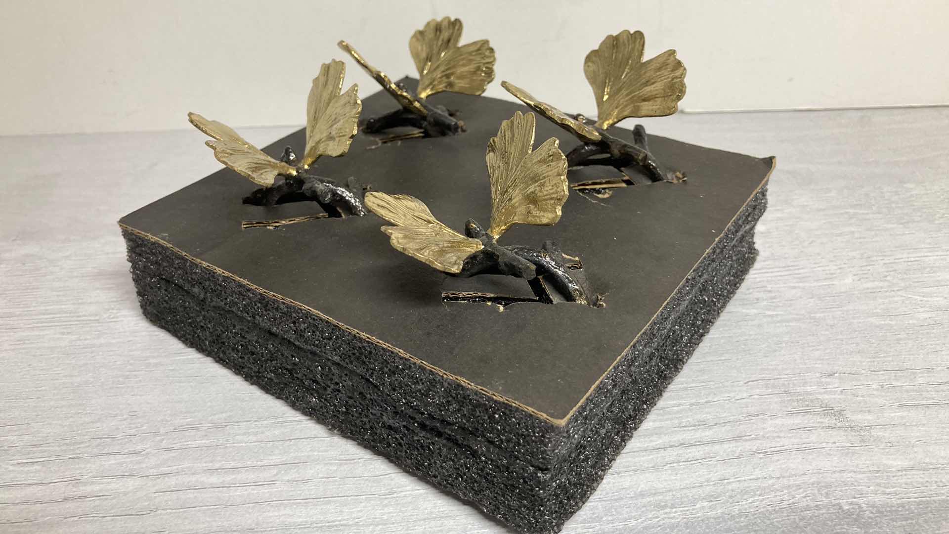 Photo 2 of NEW MICHAEL ARAM BUTTERFLY GINKGO NAPKIN HOLDERS (4)