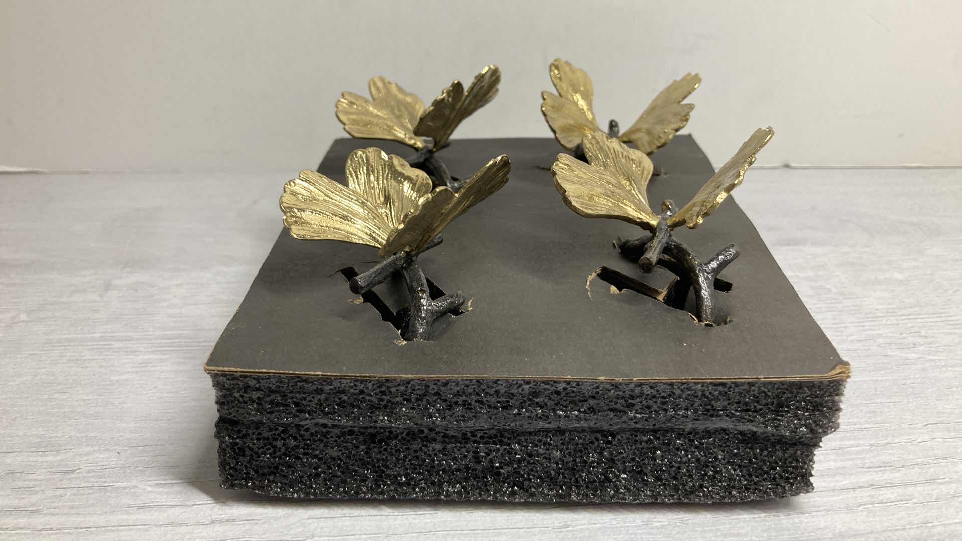 Photo 3 of NEW MICHAEL ARAM BUTTERFLY GINKGO NAPKIN HOLDERS (4)