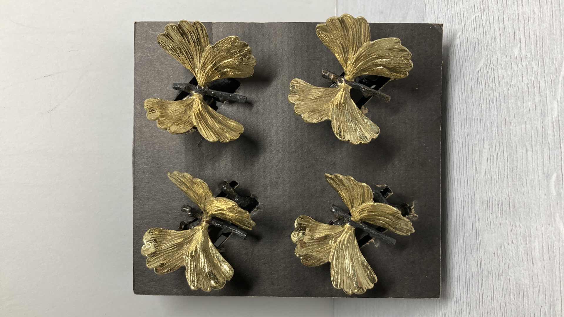 Photo 1 of NEW MICHAEL ARAM BUTTERFLY GINKGO NAPKIN HOLDERS (4)