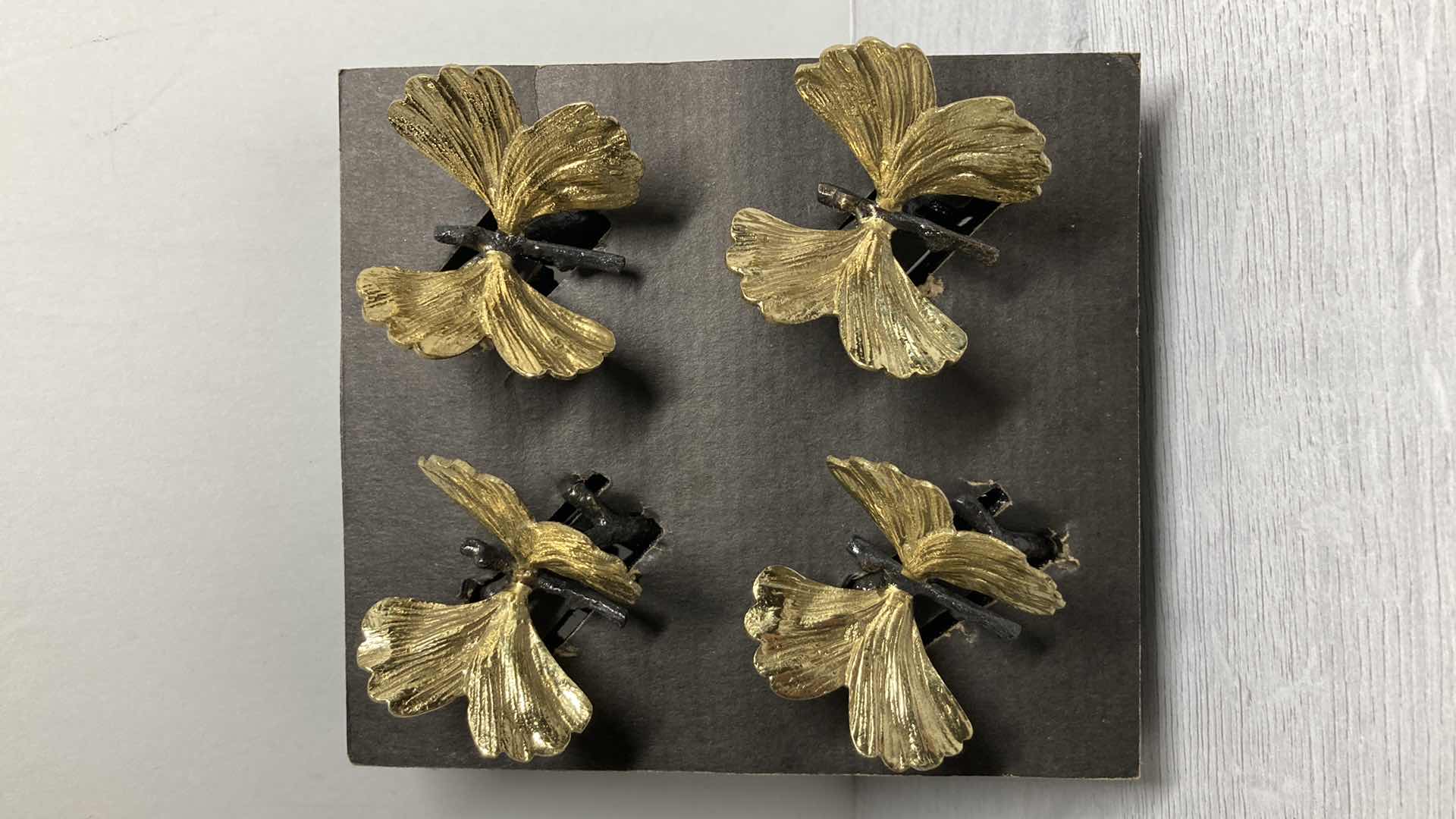 Photo 1 of NEW MICHAEL ARAM BUTTERFLY GINKGO NAPKIN HOLDERS (4)