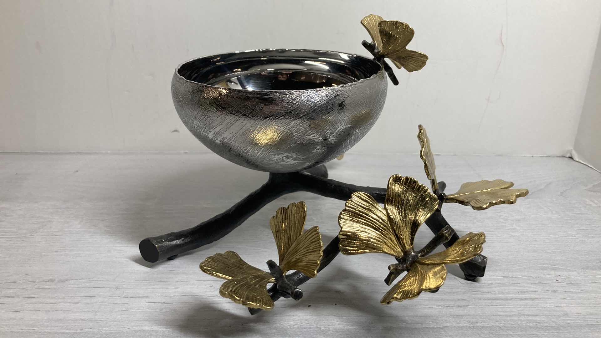 Photo 2 of MICHAEL ARAM BUTTERFLY GINKGO NUT DISH 10” X 8” H6”