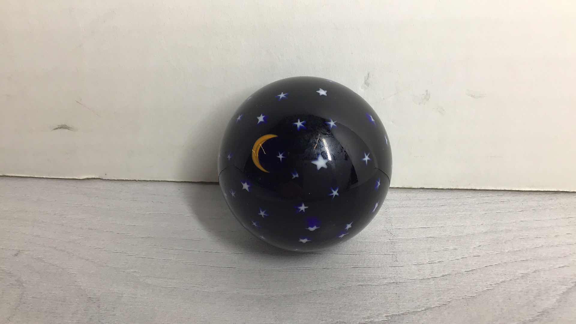 Photo 2 of VINTAGE DAVID SALAZAR MOON & STARS GLASS SPHERE ART 2.25”