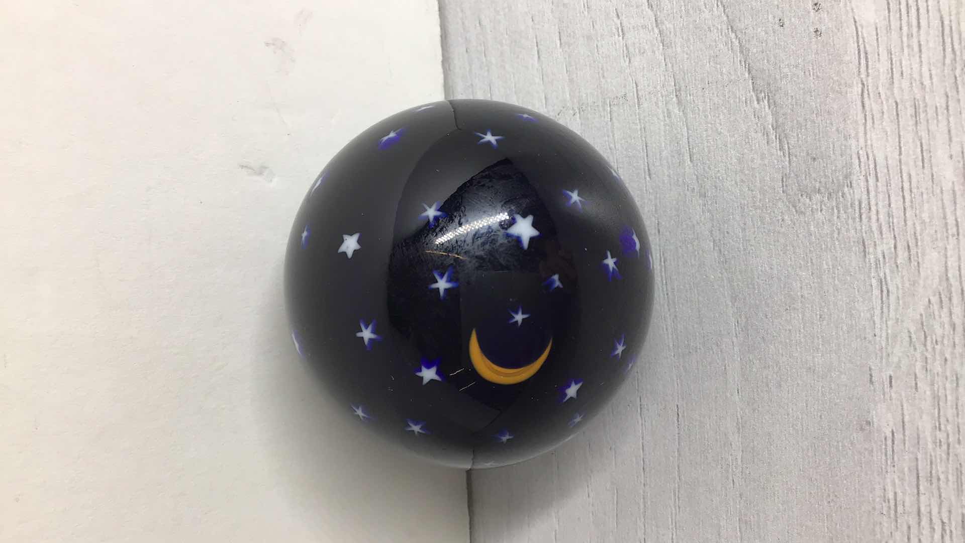 Photo 1 of VINTAGE DAVID SALAZAR MOON & STARS GLASS SPHERE ART 2.25”