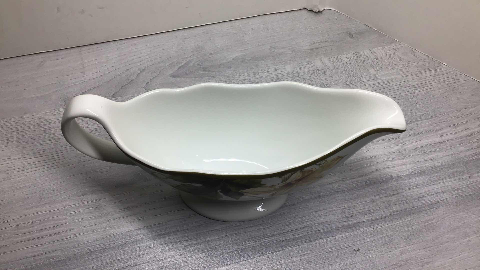 Photo 5 of WILLIAMS SONOMA BOTANICAL PUMPKIN GRAVY BOAT 9” X 3.5” H4”