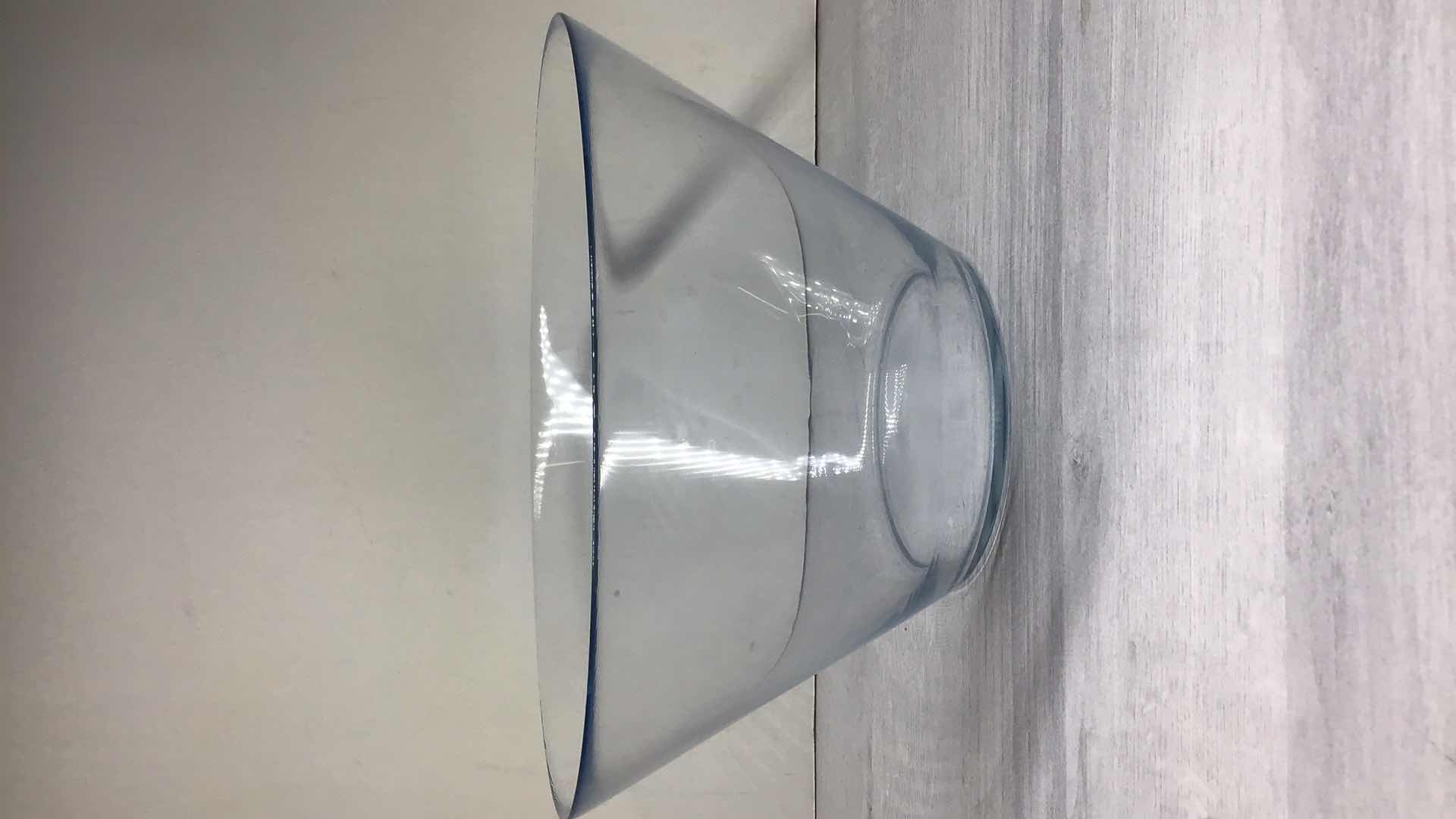 Photo 2 of CLEAR GLASS CONTEMPORARY SERVING BOWL 10.5” X H6”