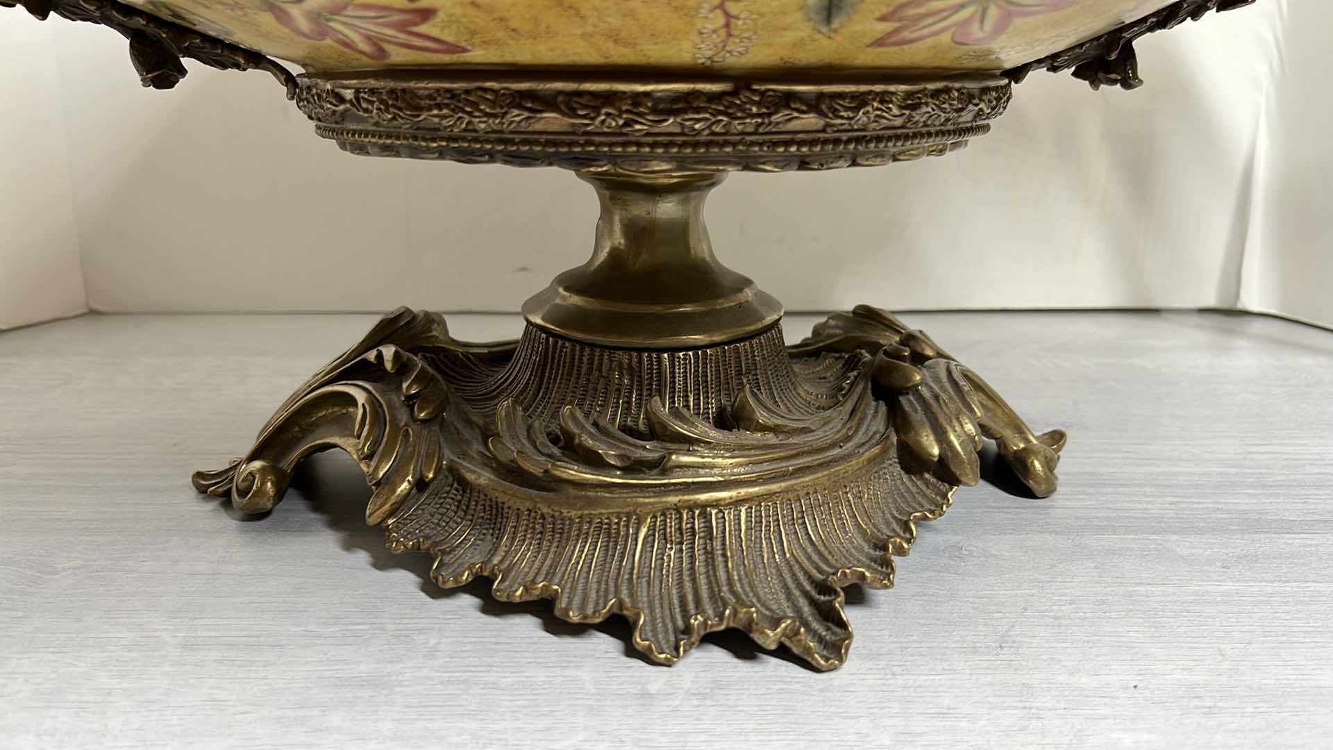 Photo 7 of BRONZE & PORCELAIN PERCHED PARROTS FLORAL BOWL 17.5” X 24” H15”