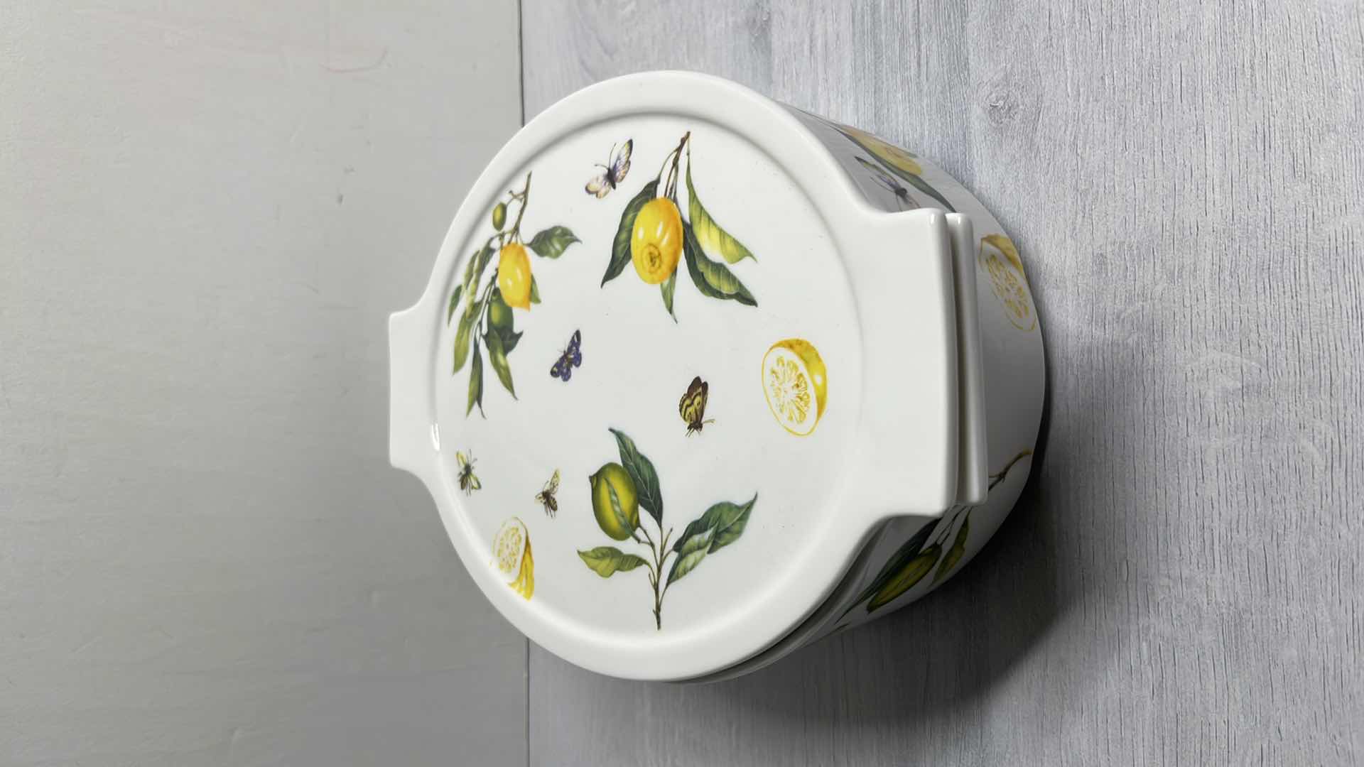 Photo 2 of VINTAGE GRACE PANTRY “LEMON SPRING” PORCELAIN OVAL COVERED CASSEROLE DISH 7.5” X 11.5” H3.25”