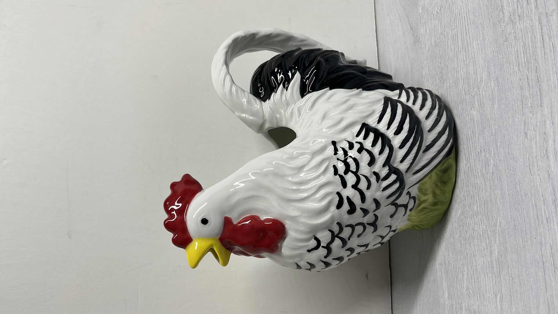 Photo 1 of SUR LA TABLE ROOSTER 1.22L PITCHER #6736938