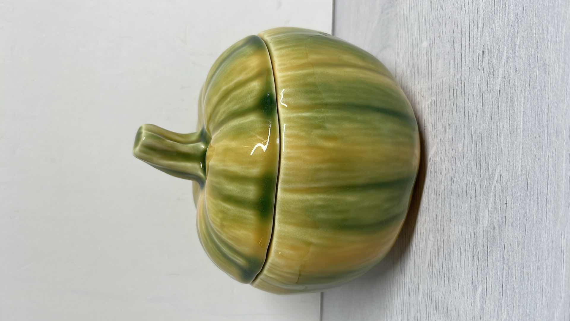 Photo 1 of BORDALLO PINHEIRO PUMPKIN .75L TUREEN 5.25” X 5.25 H5.25”