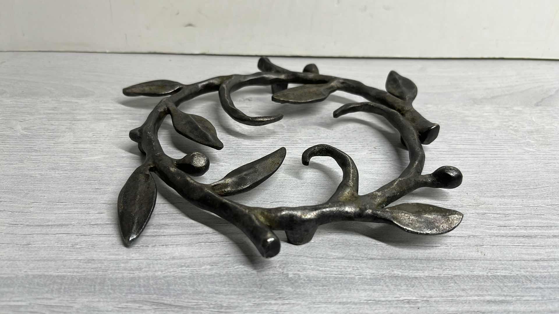 Photo 1 of MICHAEL ARAM NICKLEPLATED BRONZE SMALL VINE TRIVET 8” X 8”