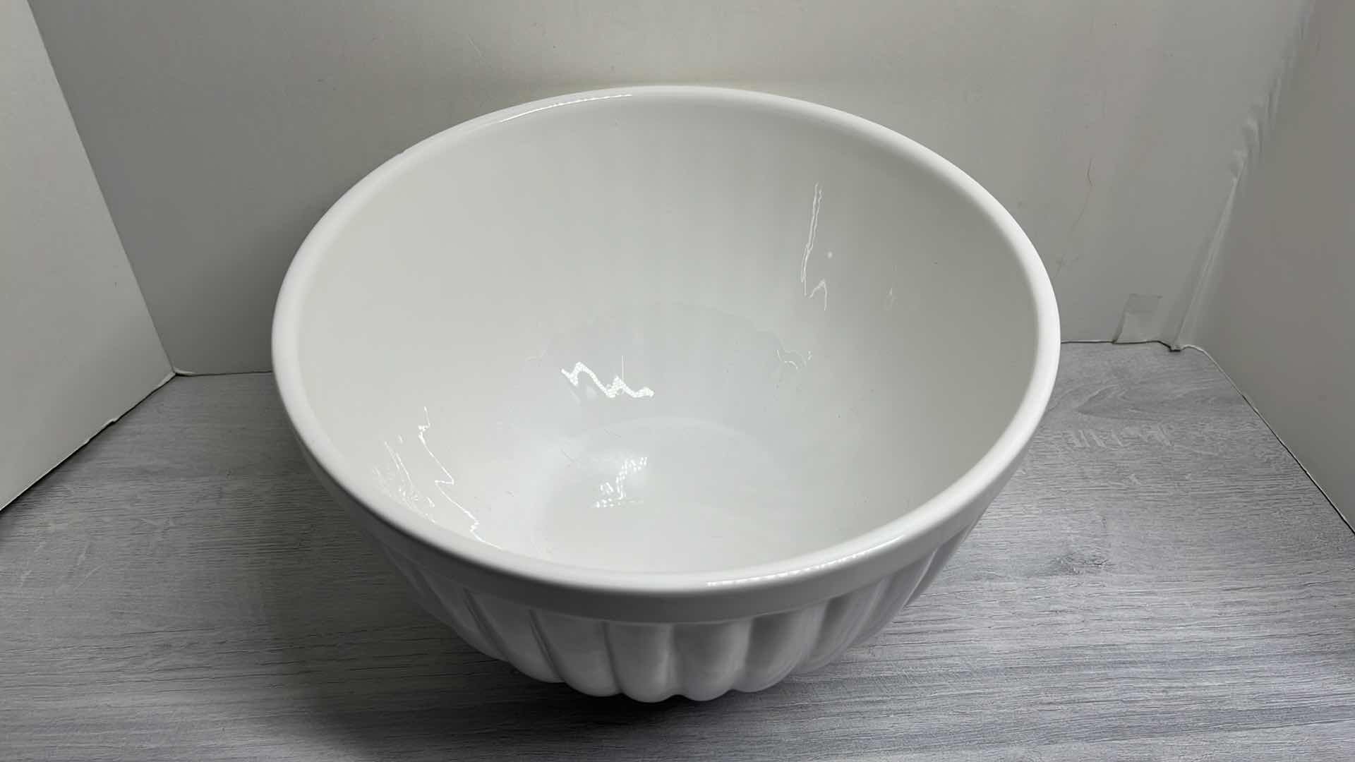 Photo 3 of R HOME LARGE WHITE IRONSTONE SCALLOPED SALAD/MIXING BOWL, MADE IN PORTUGAL 12” X 12” H6.75”