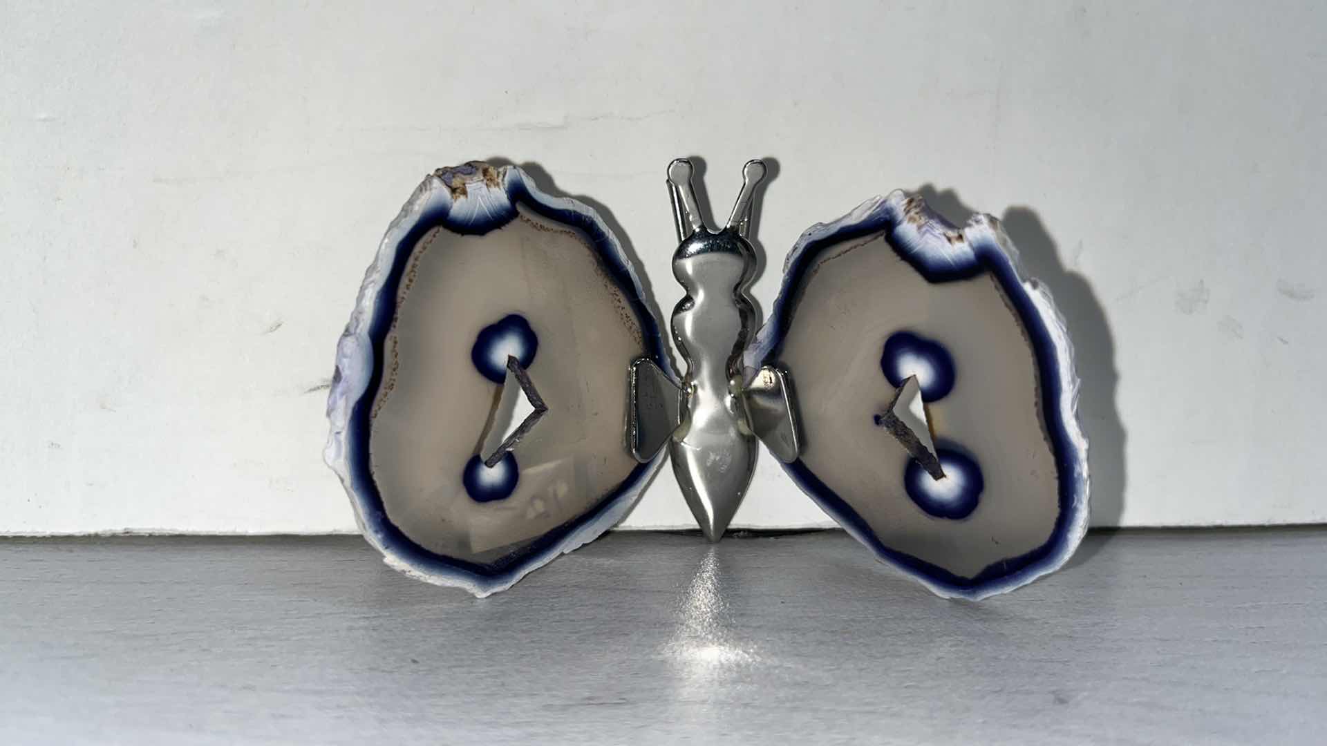 Photo 4 of AGATE/GEODE SLICE BUTTERFLY HOME DECOR (3)