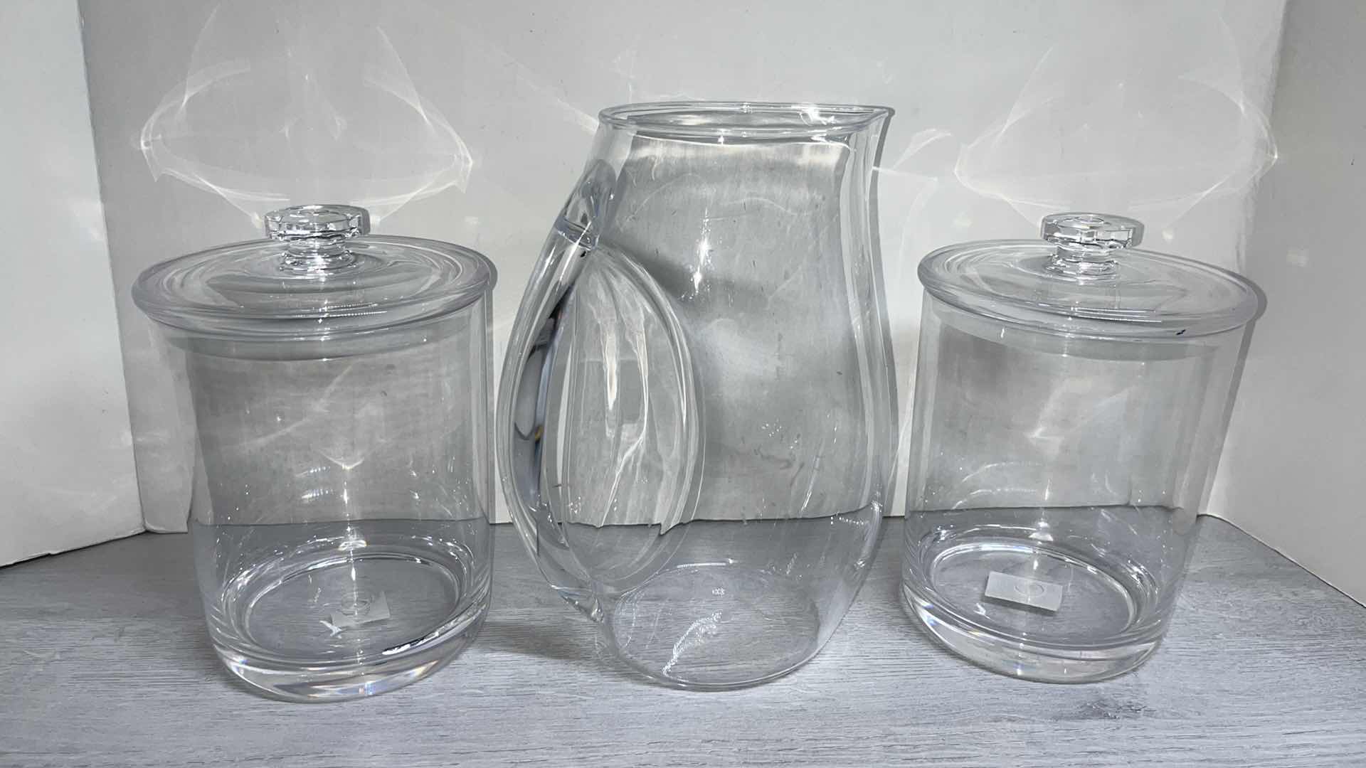 Photo 1 of ACRYLIC PITCHER AND CANISTERS W LID (5 PCS)