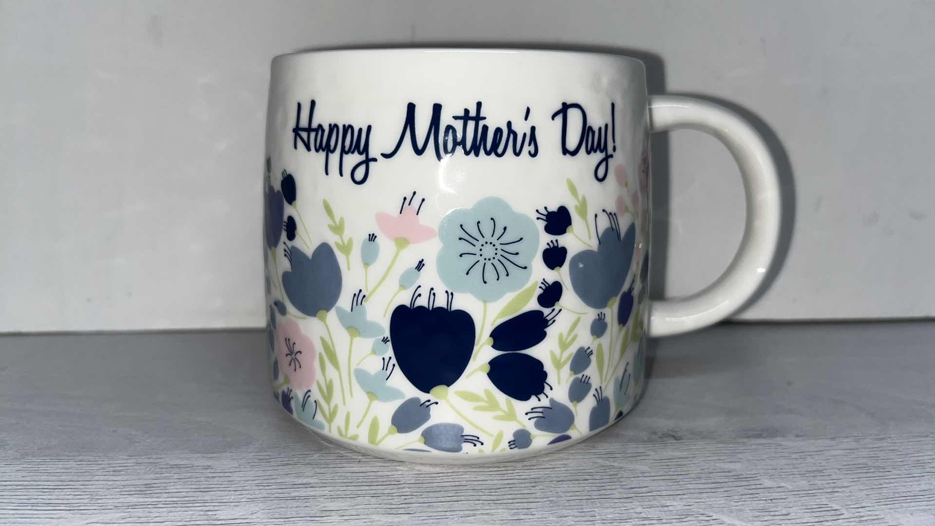 Photo 3 of THRESHOLD PORCELAIN MOTHER’S DAY 15oz COFFEE MUG 4” X 3.5”