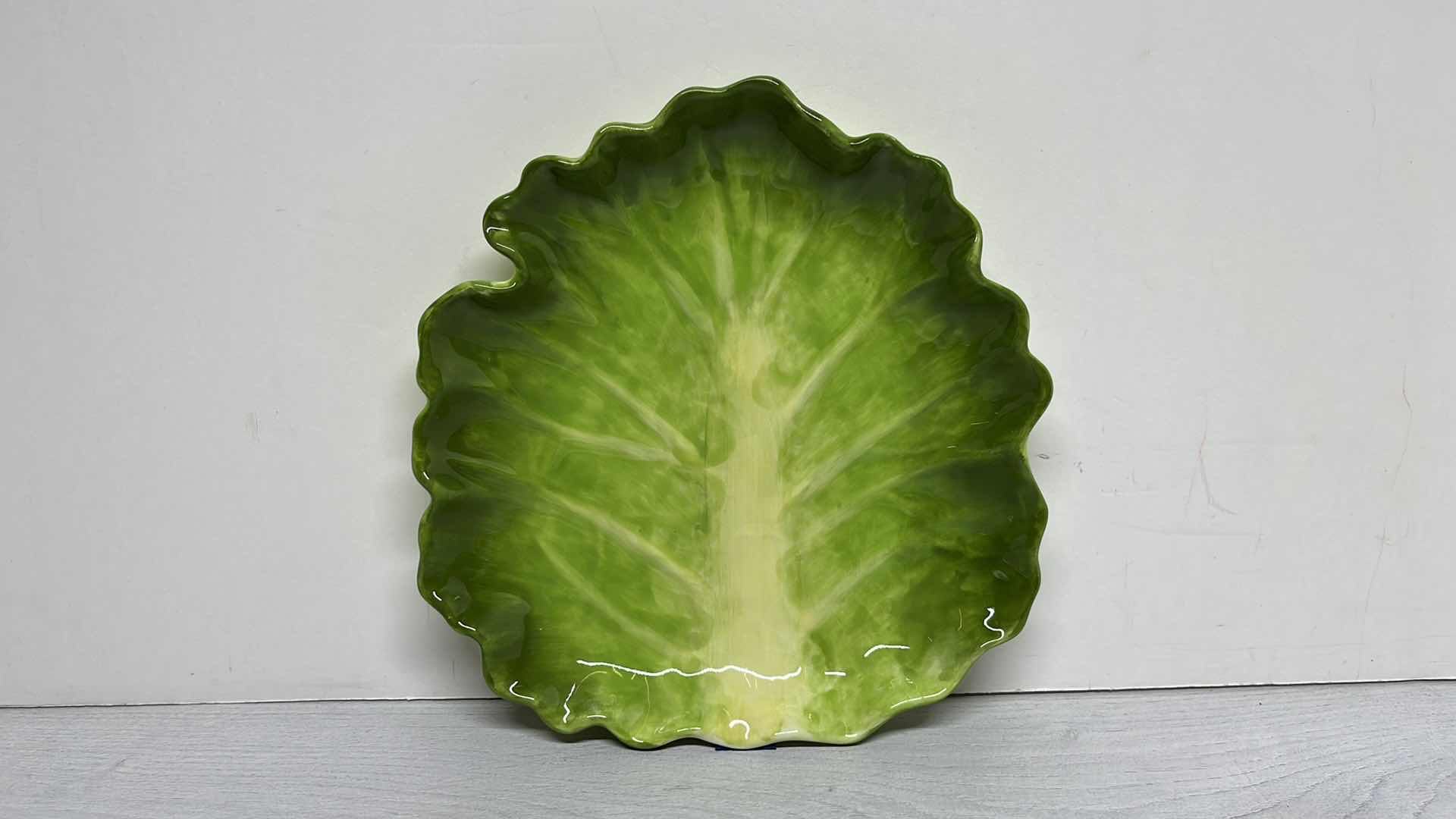 Photo 9 of HARRY & DAVID 2006 8”-9” VEGETABLE PLATES (4)