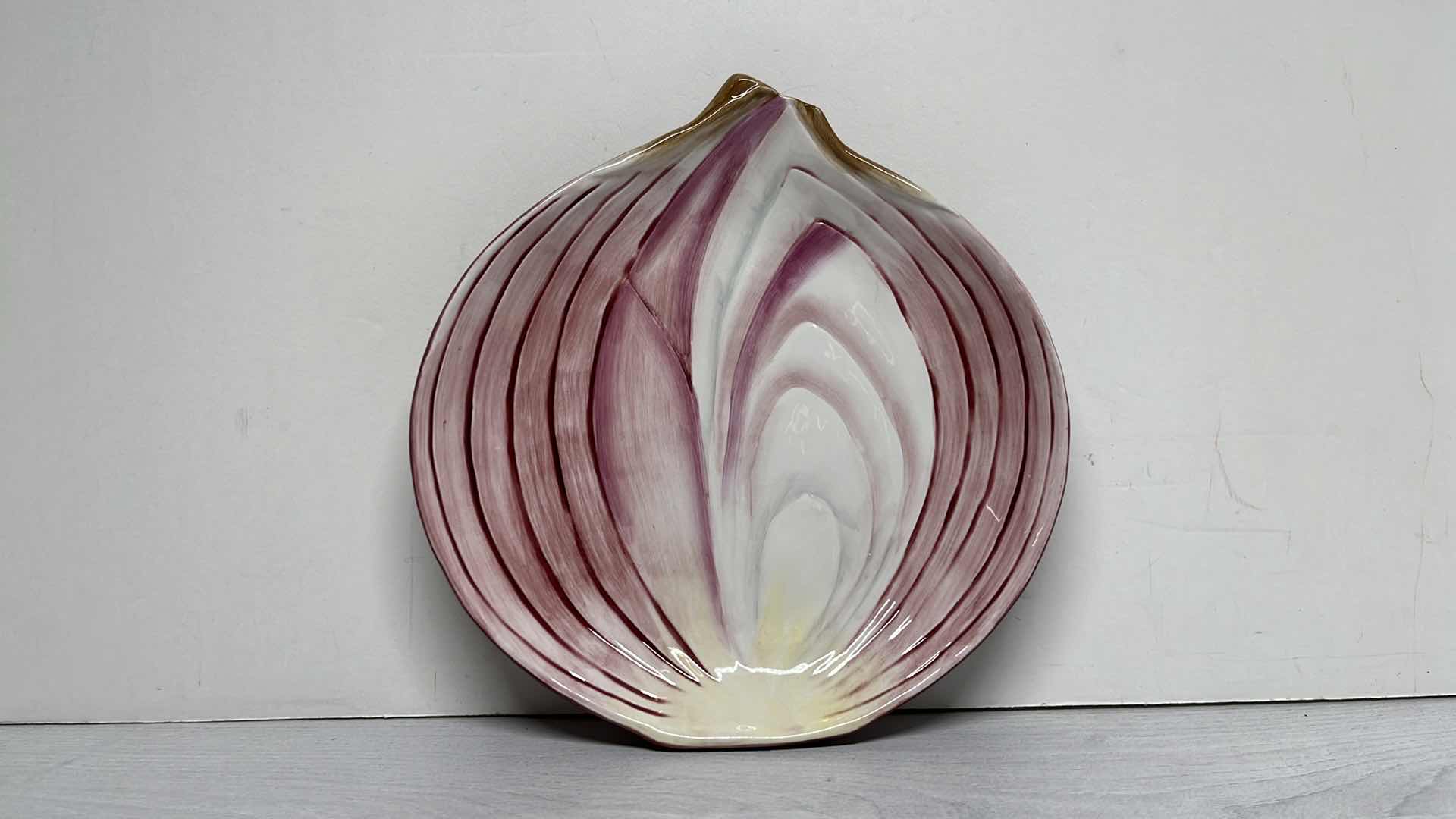 Photo 7 of HARRY & DAVID 2006 8”-9” VEGETABLE PLATES (4)