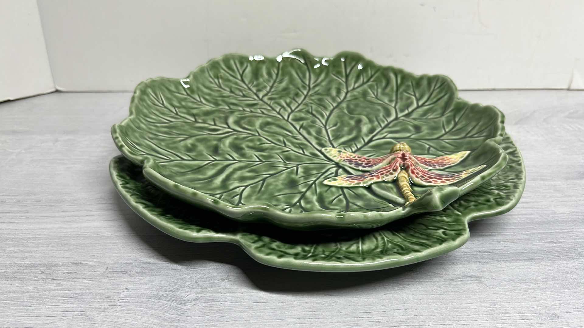 Photo 2 of BORDALLO PINHEIRO 12” CABBAGE CHARGER PLATE & CABBAGE/DRAGONFLY 11” PLATTER PLATE (2)