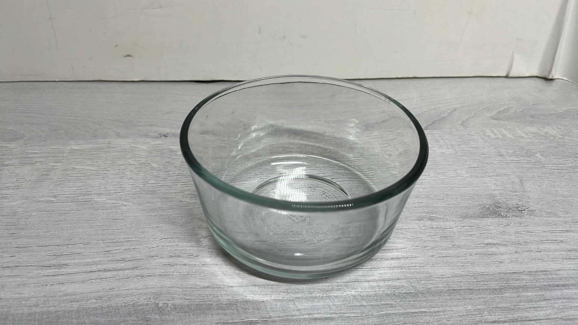 Photo 5 of ANCHOR HOCKING CLEAR GLASS 1.5 QT 5” X 9” BAKING PAN LOAF DISH & 2 CUP 2.75” CLEAR ROUND BAKING DISH