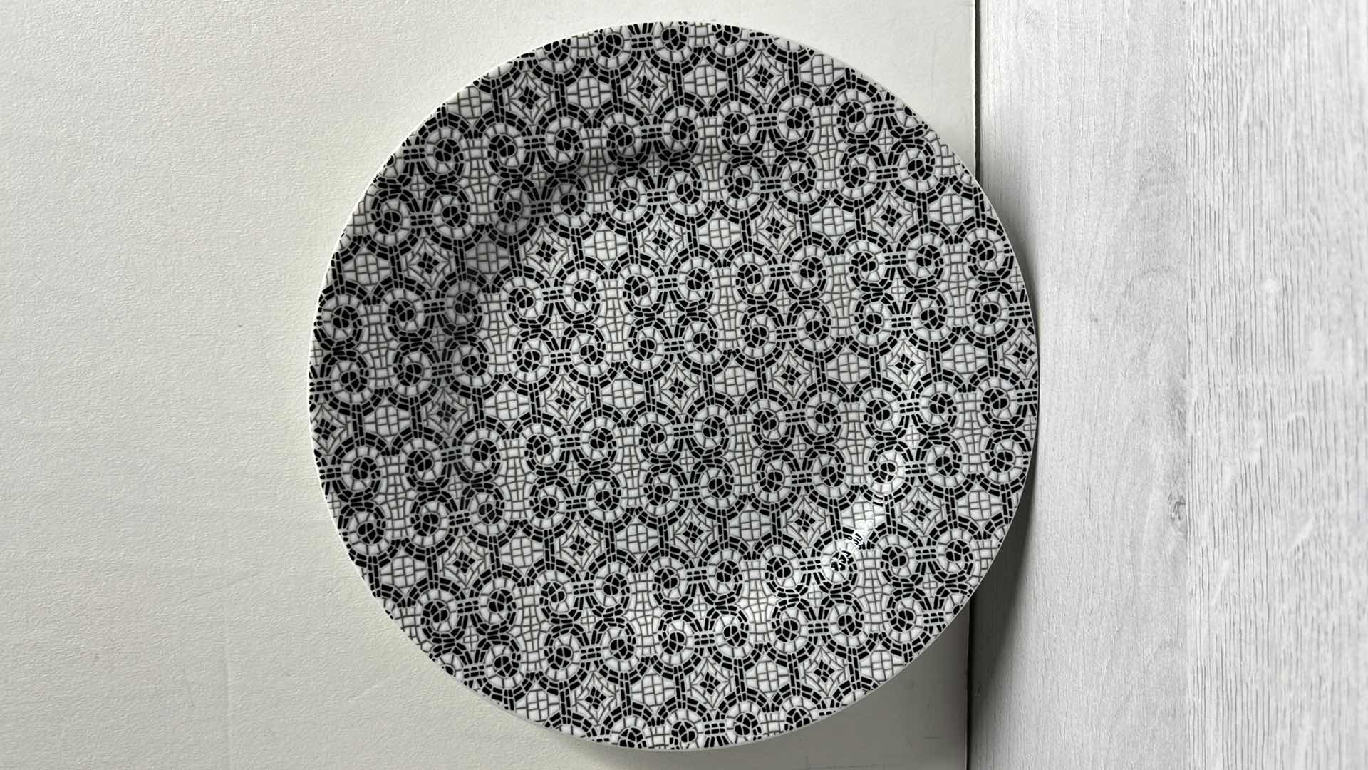 Photo 5 of VISTA ALEGRE CALCADA PORTUGUESA BY MANUELA MEDEIROS PORCELAIN DESSERT PLATES 8.25” (4)