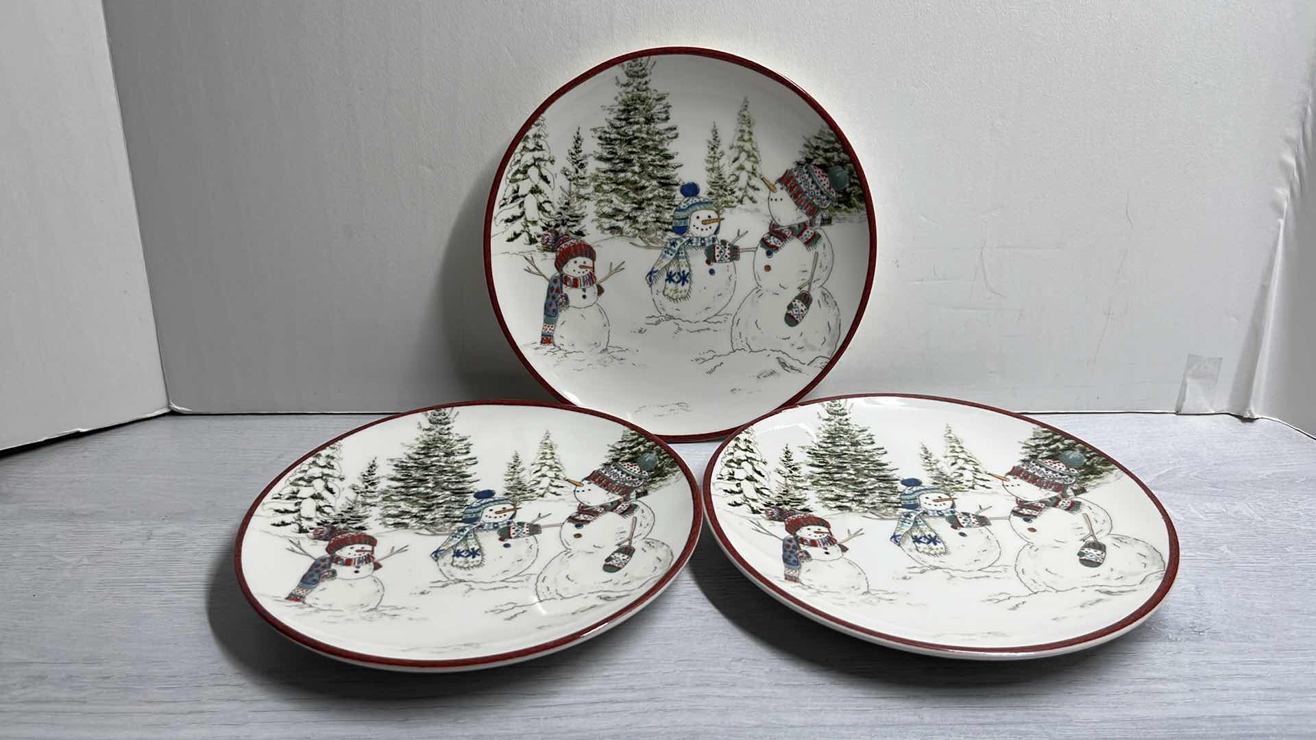 Photo 7 of WILLIAMS SONOMA SNOWMAN COLLECTION 8” SALAD PLATES (12)