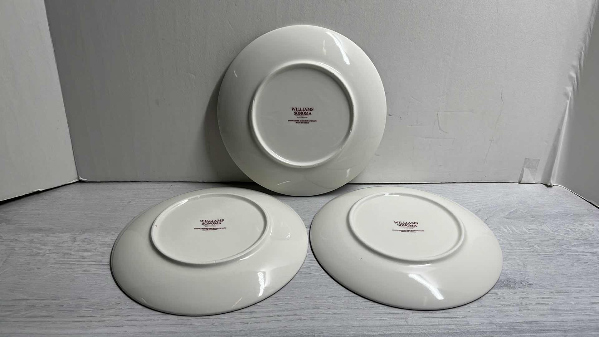 Photo 6 of WILLIAMS SONOMA SNOWMAN COLLECTION 8” SALAD PLATES (12)