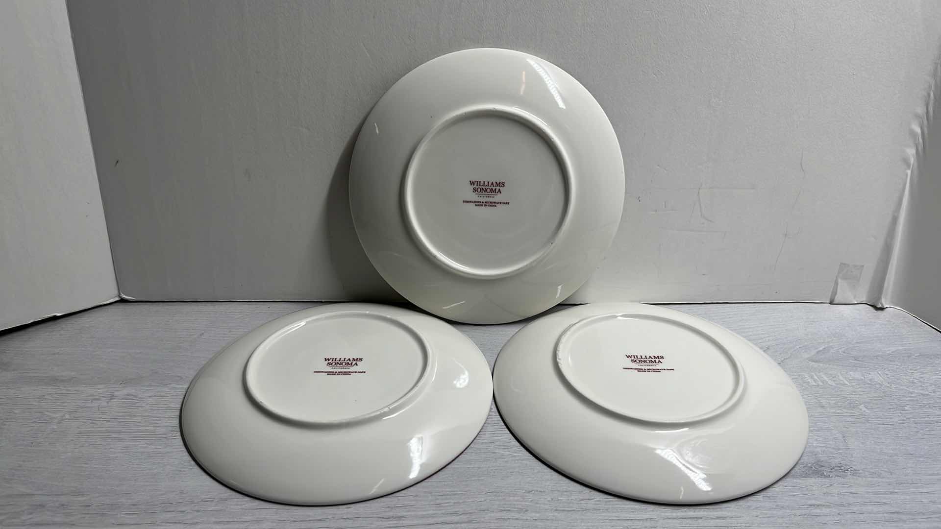 Photo 8 of WILLIAMS SONOMA SNOWMAN COLLECTION 8” SALAD PLATES (12)