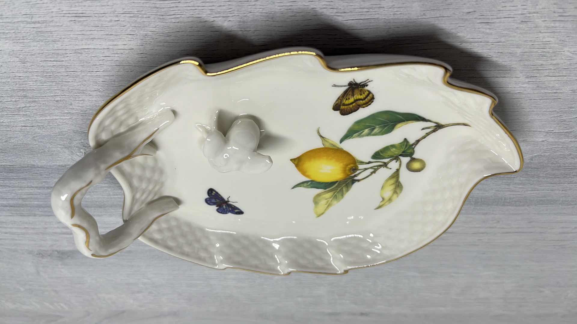 Photo 1 of TANIA BULHOES MARQUESA COLLECTION 7” X 1.75” PORCELAIN HOR D’OEUVRES PLATE (4)