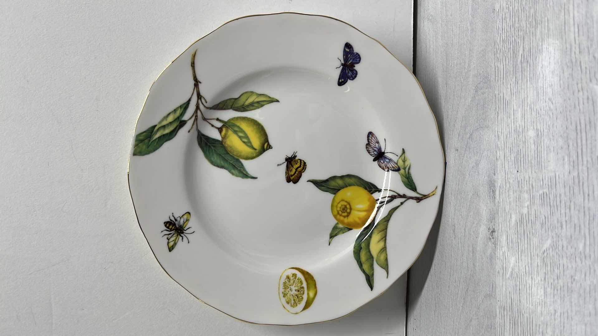 Photo 1 of TANIA BULHOES MARQUESA COLLECTION PORCELAIN 7.5” DESSERT PLATE  (6)