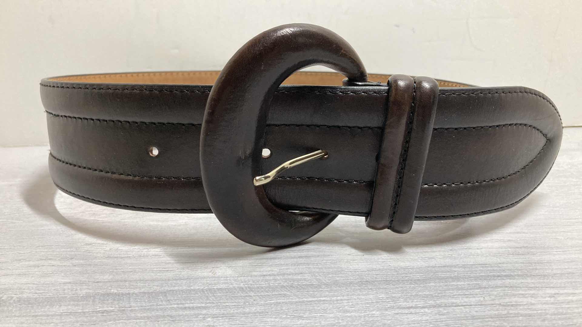 Photo 1 of ALICE & OLIVIA BY STACEY BENDET 100% COW LEATHER BELT SIZE XS MADE IN ITALY