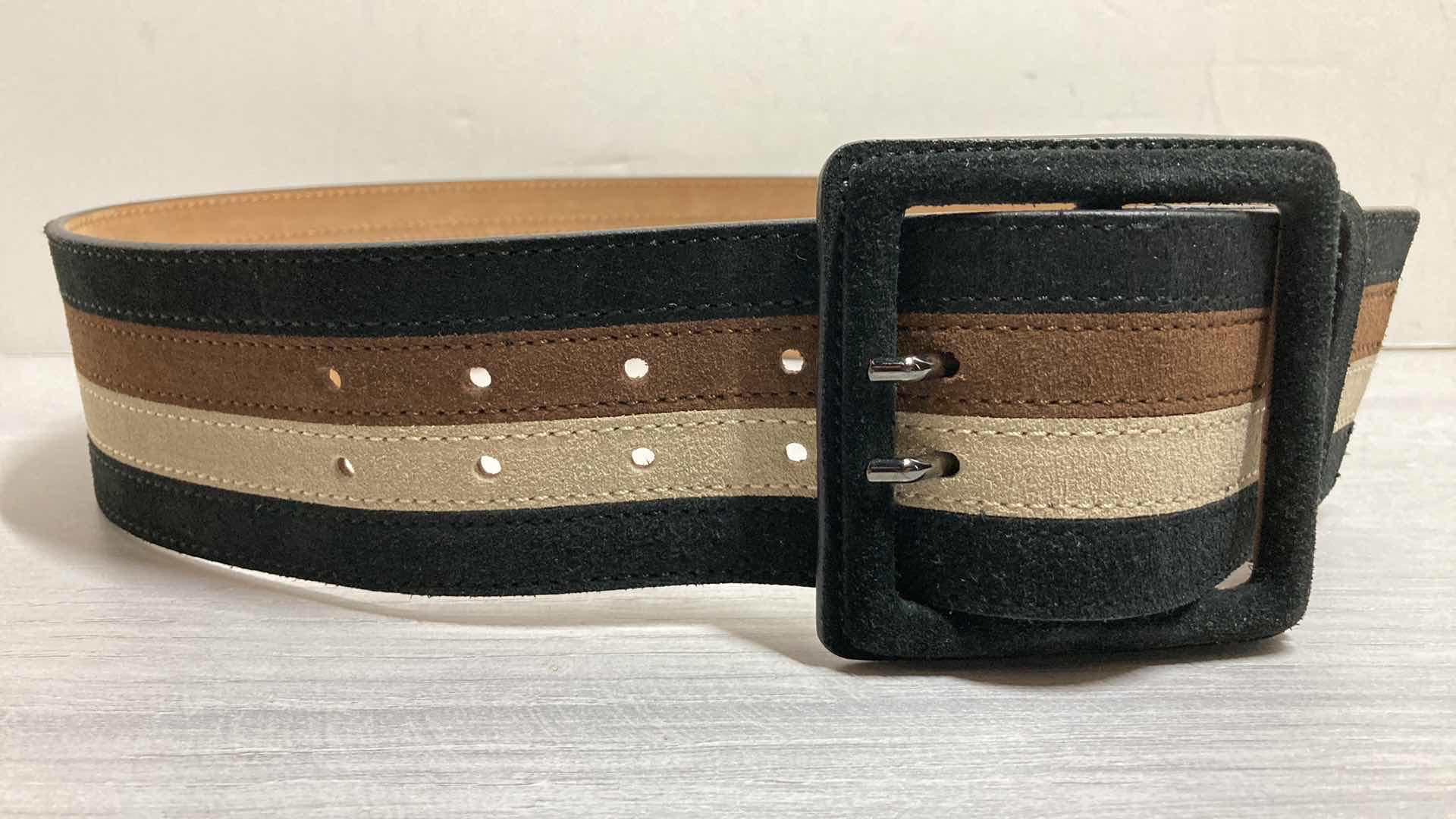 Photo 1 of ALICE & OLIVIA BY STACEY BENDET 100% COW LEATHER BELT SIZE XS MADE IN ITALY