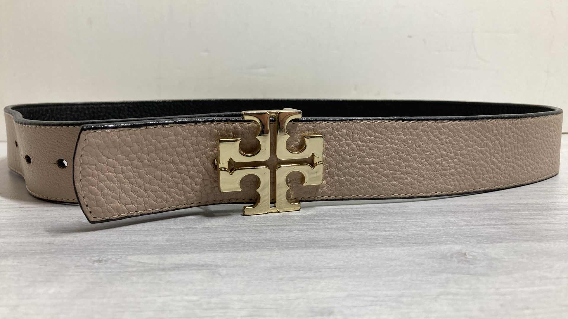 Photo 2 of TORY BURCH REVERSIBLE BLACK & TAN BELT 34”