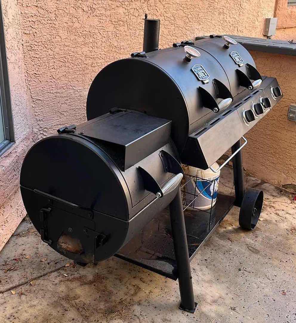 Photo 2 of OKLAHOMA JOE’S SMOKERS BLACK LONGHORN COMBO 3 BURNER CHARCOAL & PROPANE GAS SMOKER BBQ GRILL MODEL 15202029 1,060sq.in. COOKING SPACE W COVER, BLUE RHINO 15LB PROPANE TANK & GRILLING ACCESSORIES (READ NOTES)