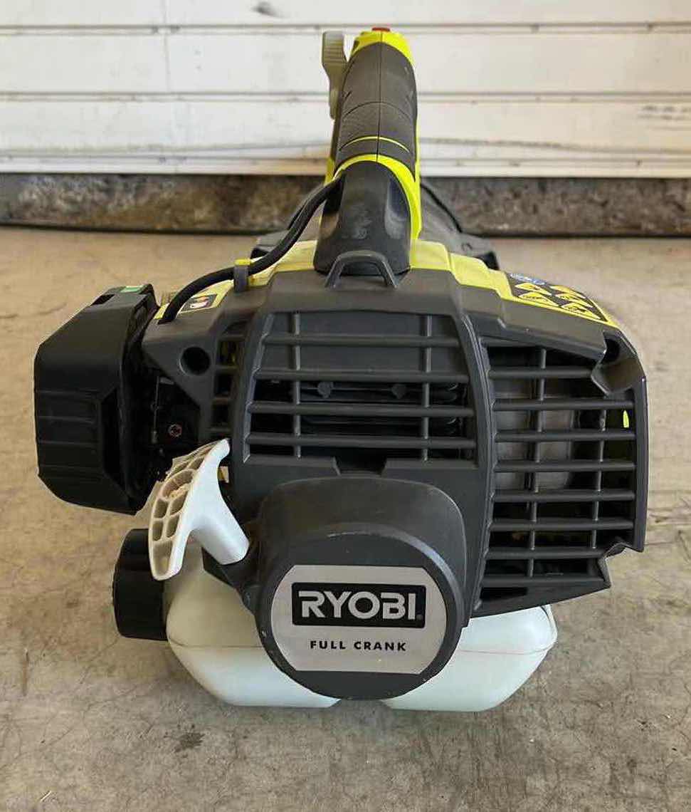 Photo 3 of RYOBI JET FAN TECH 25CC 2CYCLE GAS POWERED YARD BLOWER MODEL RY25AXB