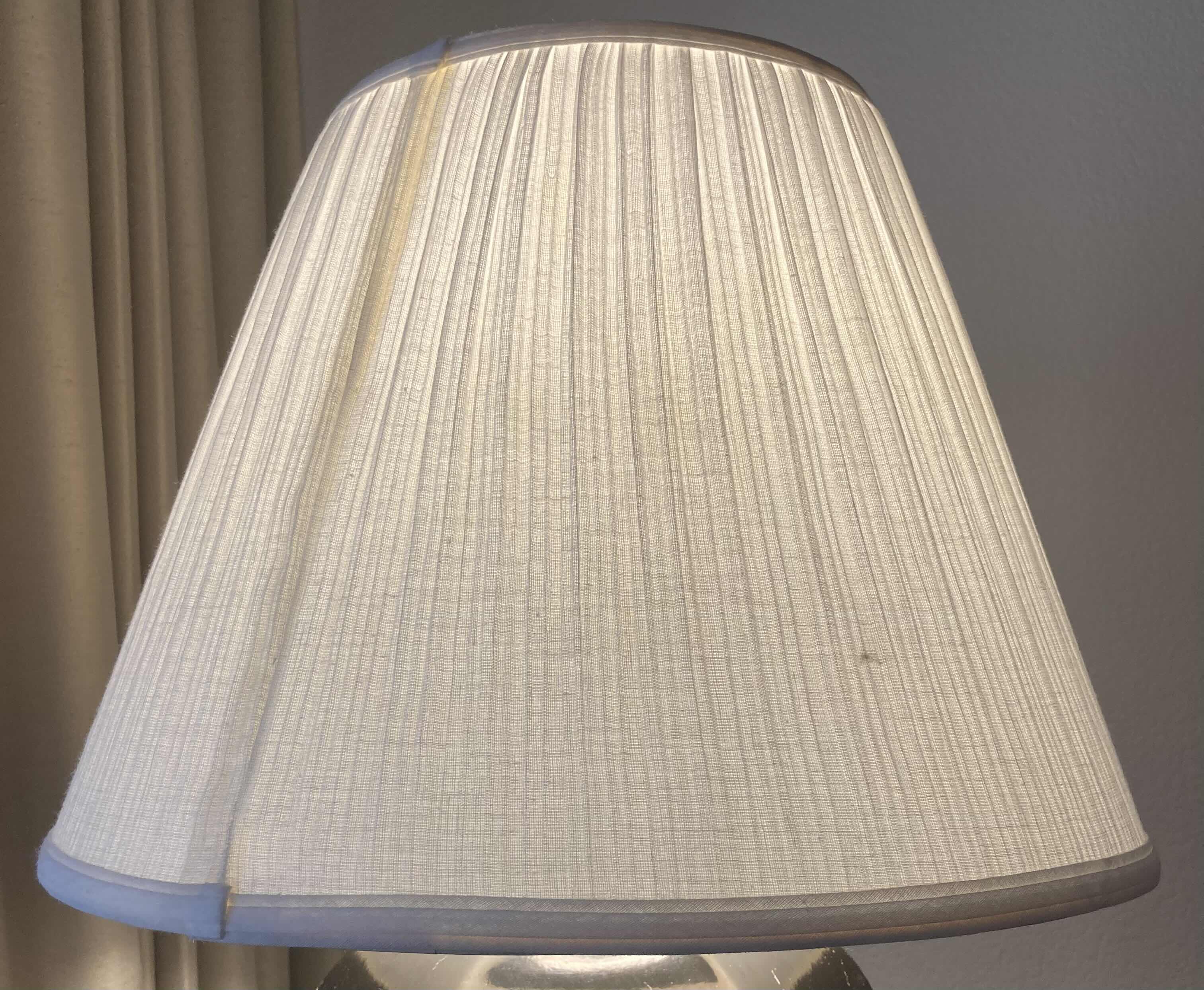 Photo 2 of METALLIC FINISH CERAMIC TABLE LAMP H25.5”