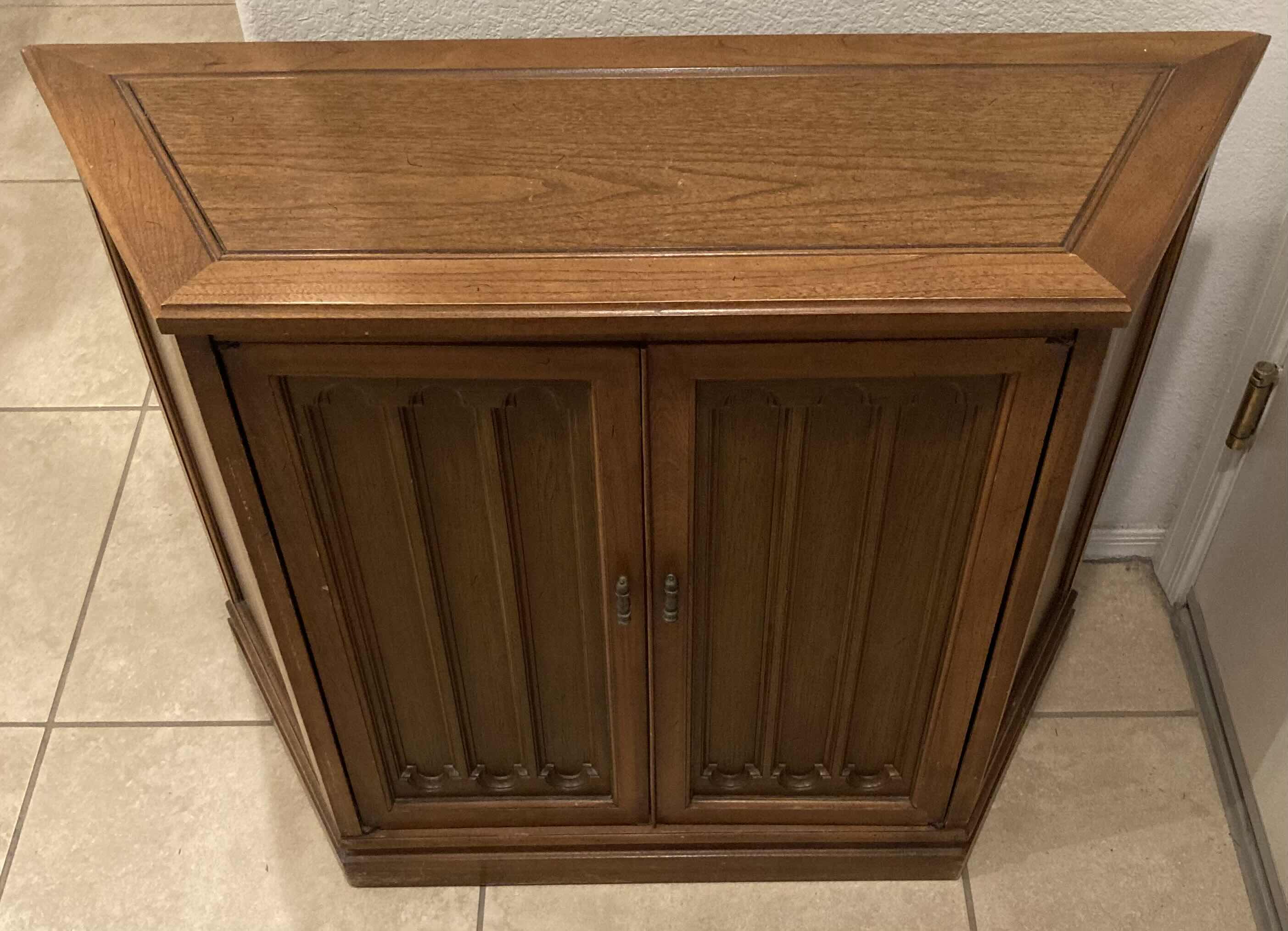 Photo 2 of MID CENTURY WOOD FINISH CONSOLE W CABINET 36” X 12” H29”