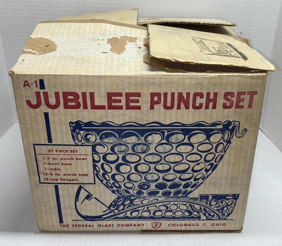 Photo 1 of THE FEDERAL GLASS COMPANY A-1 JUBILEE PUNCH SET (27 PC SET)