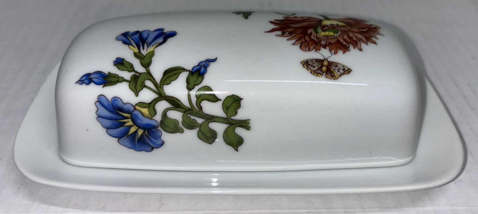 Photo 3 of  “CAROLINE” BY BIA CORDON BLEU 1/4 LB COVERED BUTTER PORCELAIN DISH