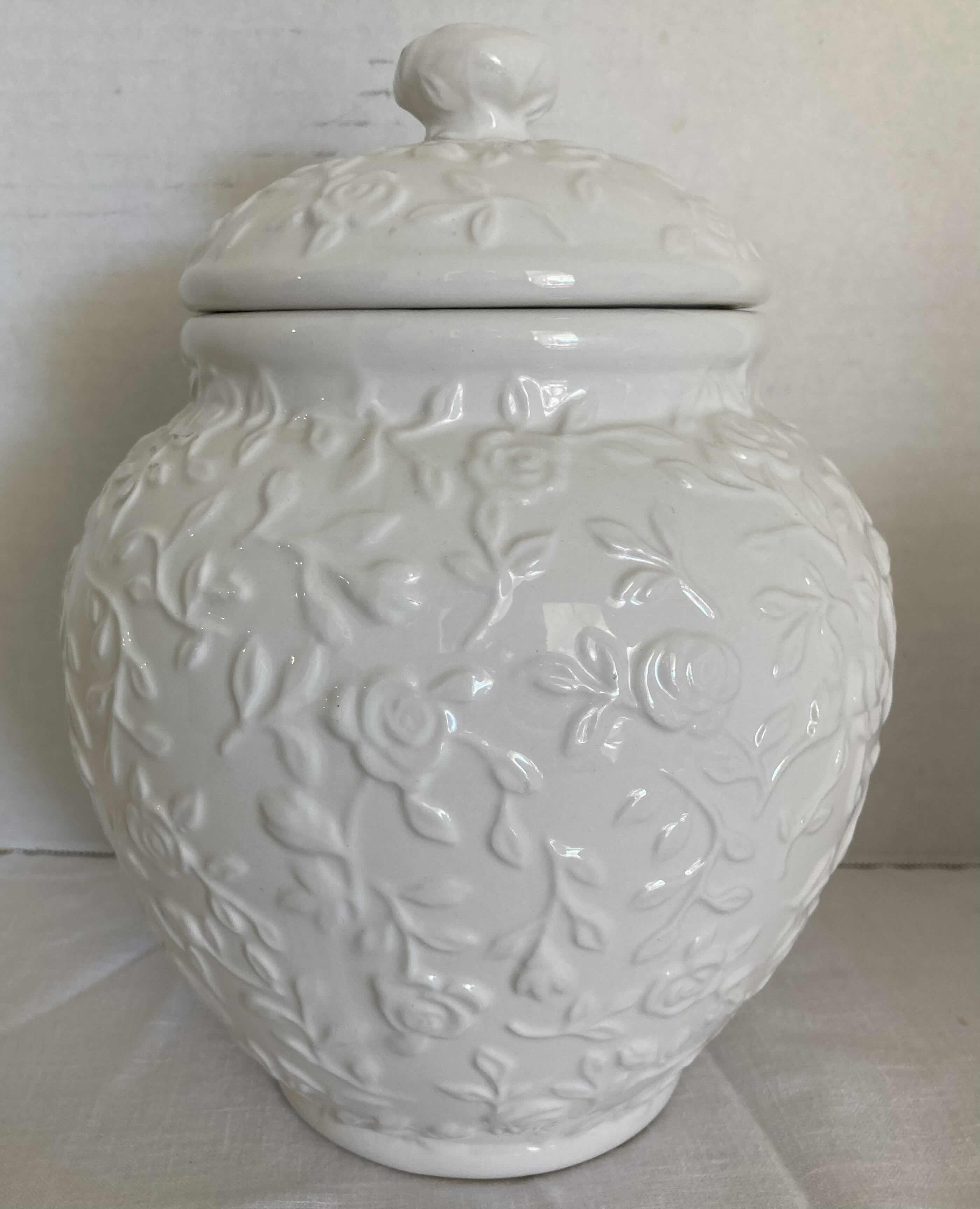 Photo 2 of HOME WHITE CERAMIC VICTORIAN ROSE UTENSIL HOLDER & MEDIUM CANISTER