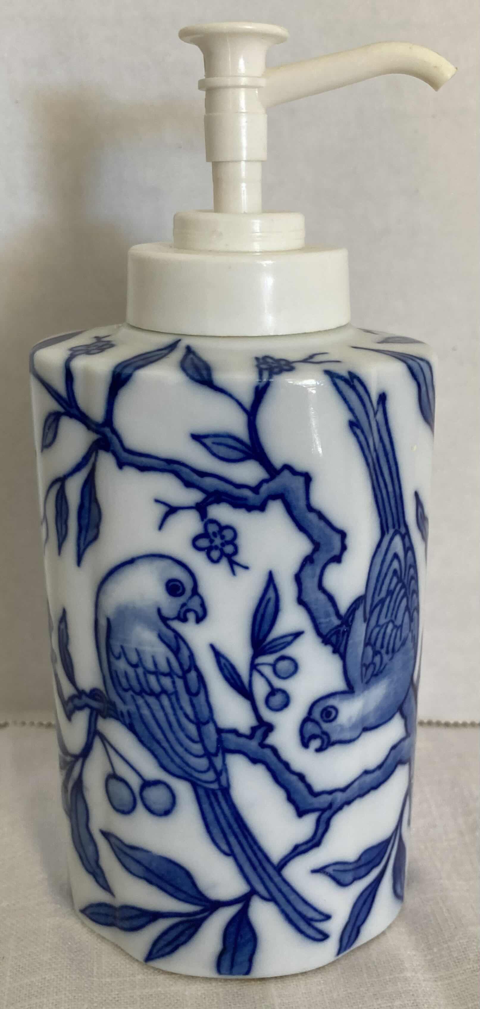 Photo 3 of PIER 1 IMPORTS WHITE & BLUE PORCELAIN PIERI BOX & SOAP DISPENSER H5.5”