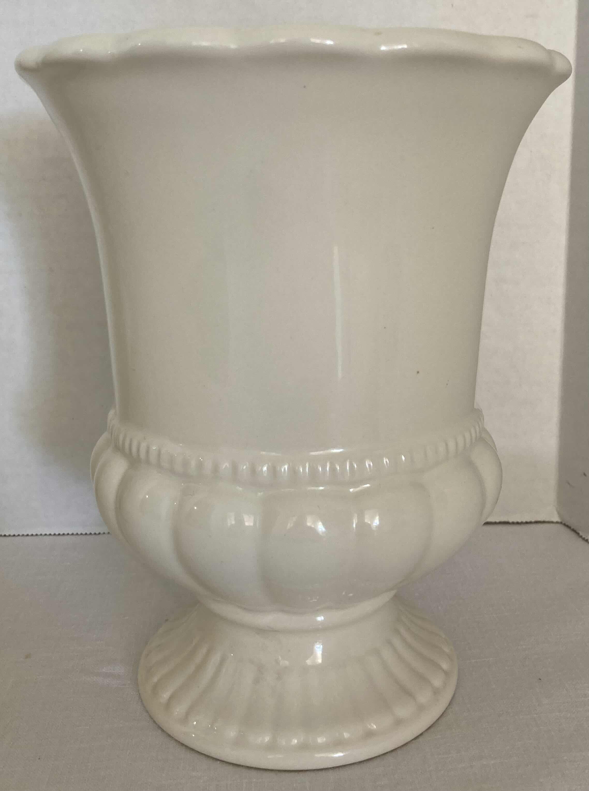 Photo 3 of HOME CREAM CERAMIC ARTICHOKE STATUE & URN PLANTER H12.5”