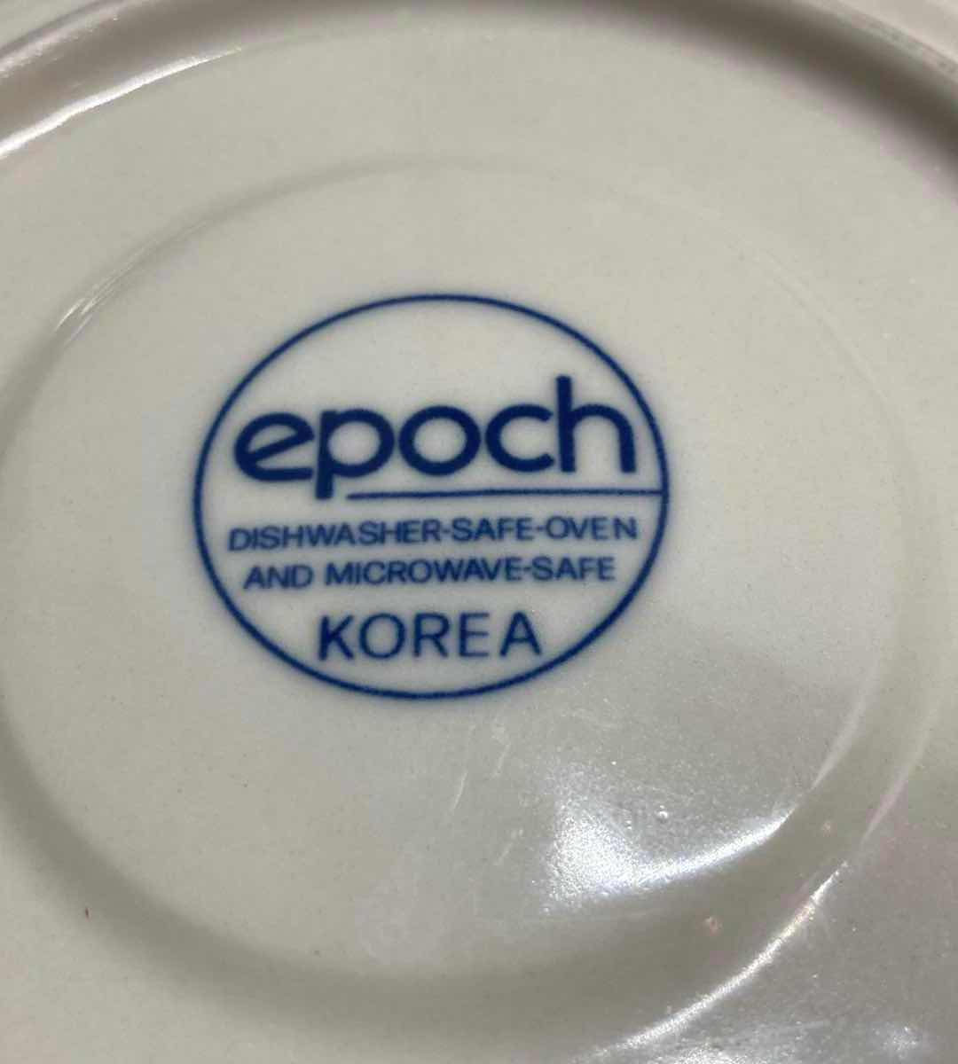 Photo 5 of EPOCH CREAM STONEWARE DINNERWARE SET (41PC)