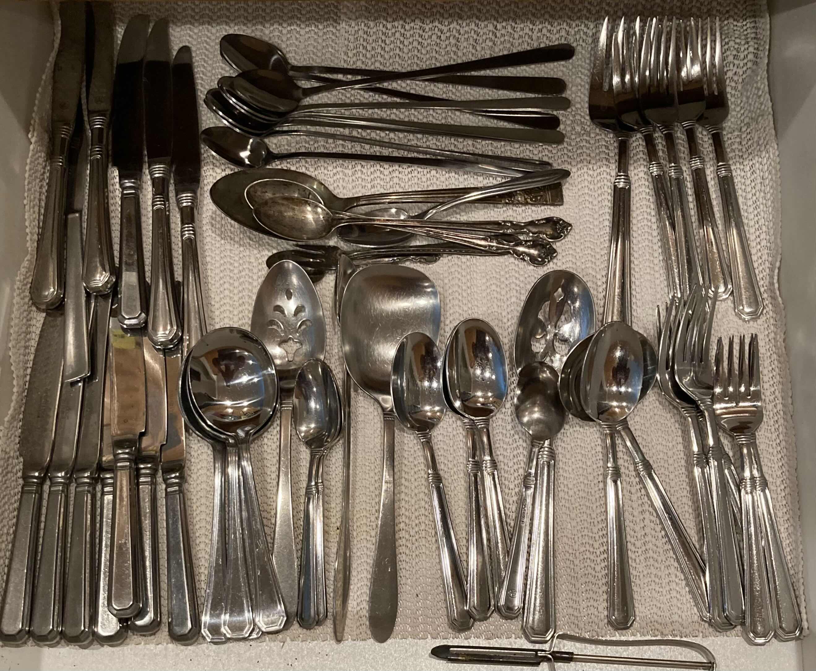 Photo 1 of CONTENTS OF DRAWER- FLATWARE