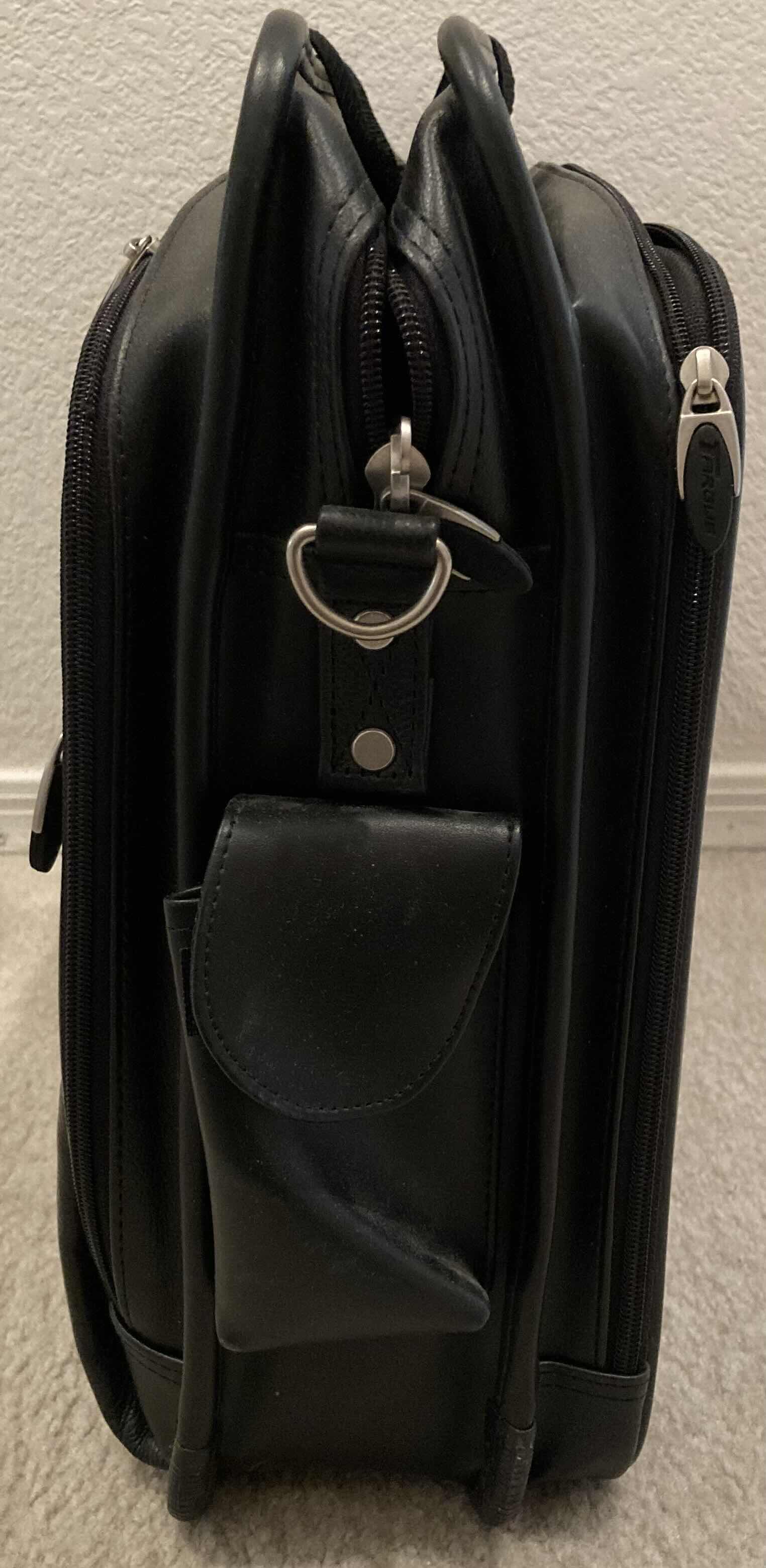 Photo 2 of TARGUS BLACK LEATHER LAPTOP BRIEFCASE 18.5” X 15”