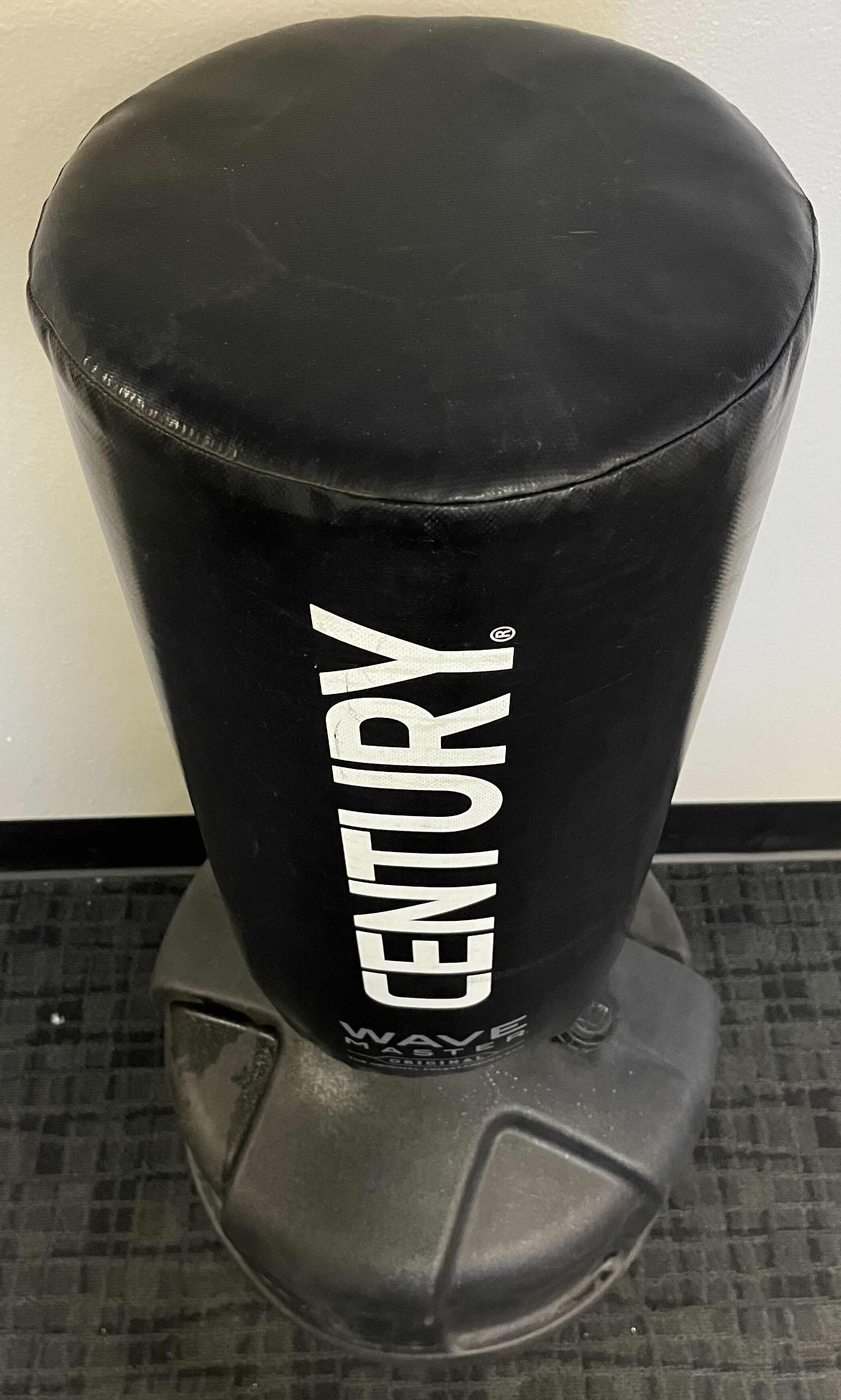 Photo 6 of CENTURY WAVE MASTER THE ORIGINAL FREESTANDING KICKBOXING HEAVY BAG 25” X 47”-66”