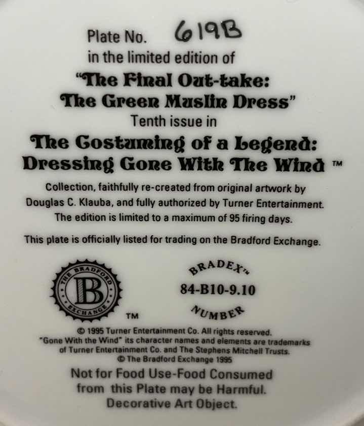 Photo 3 of GONE WITH THE WIND 1995 THE BRADFORD EXCHANGE 8.25” COLLECTIBLE PLATE “THE FINAL OUT-TAKE: THE GREEN MUSLIN DRESS” TENTH ISSUE IN THE COSTUMING OF A LEGEND: DRESSING GONE WITH THE WIND COLLECTION (PLATE #619B)